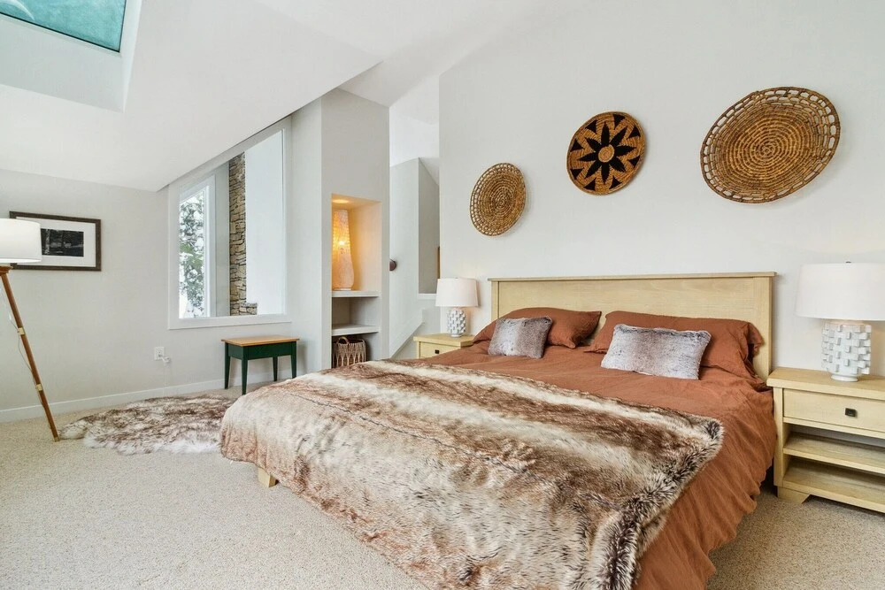 Slopeside In Okemo - Beautifully Renovated Spacious Family Townhouse 3 Bedroom Townhouse by RedAwning