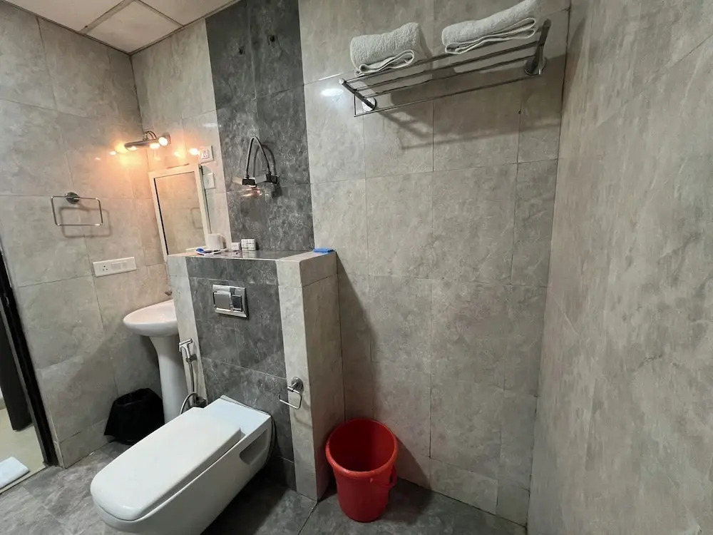 Hyphen Business Hotel