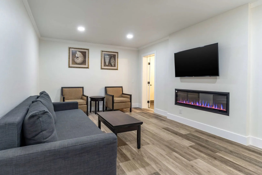 Best Western Carmels Town House Lodge