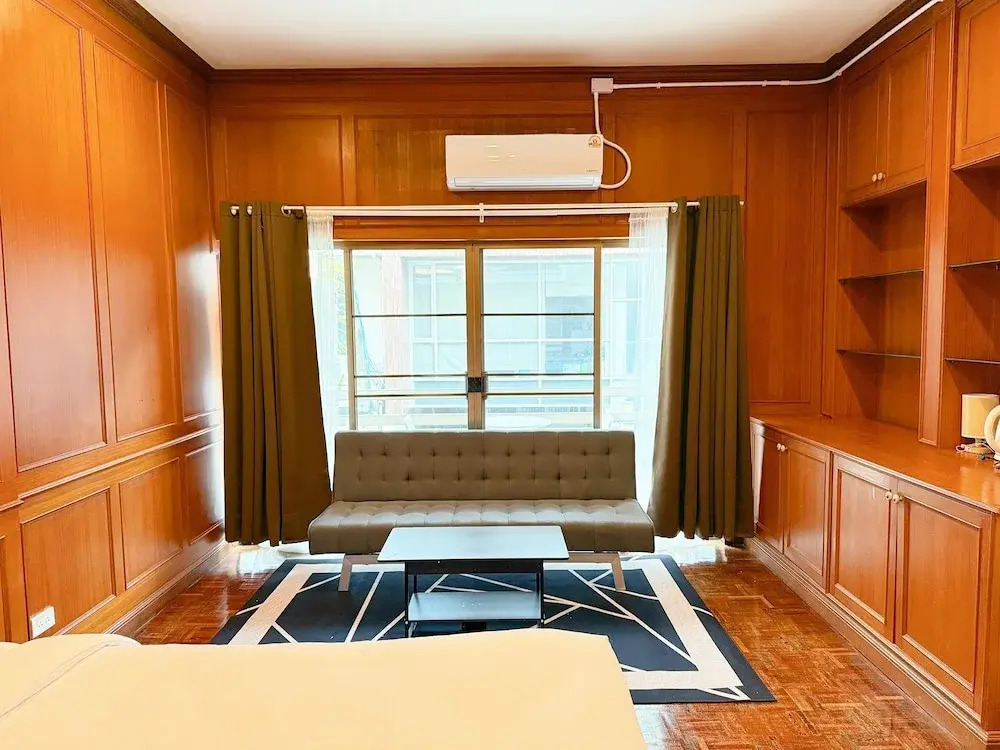 XXStay On Sukhumvit Soi 11 BTS Nana