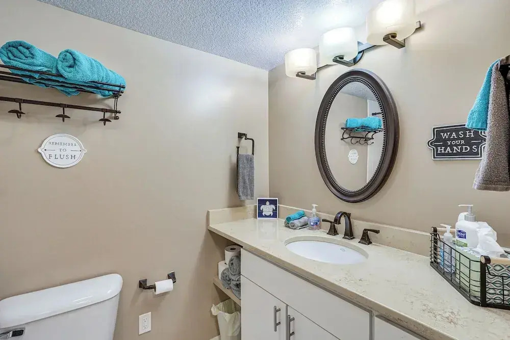 Osage Beach Home: Deck, Pool Access