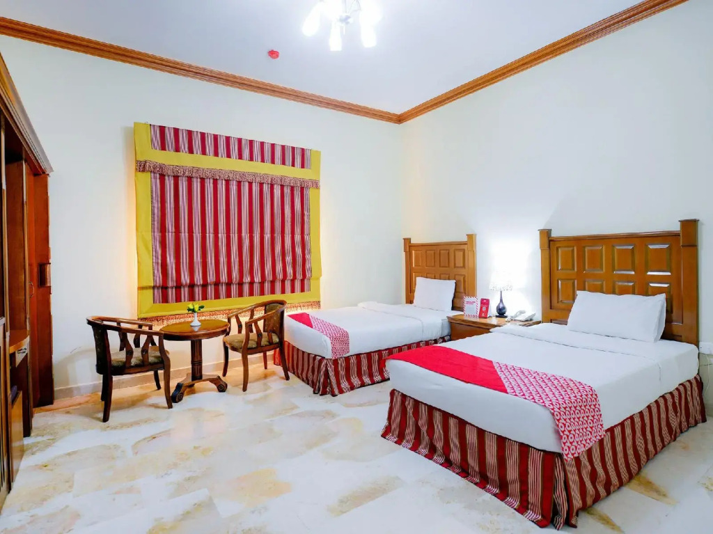 Hotel Golden Oasis