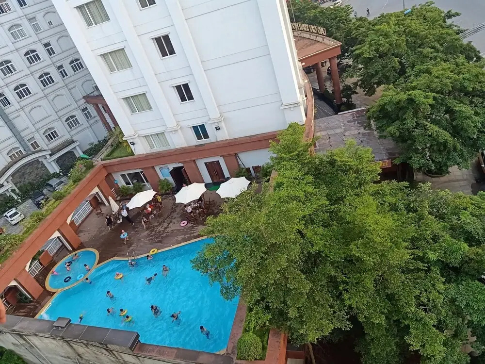 city hotel