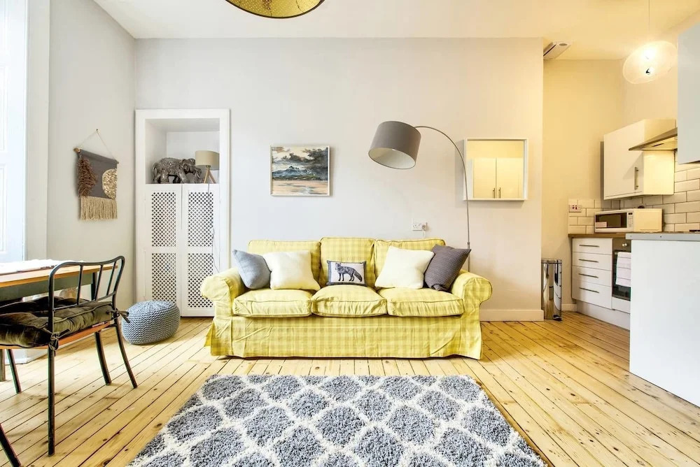 Georgian Apartment In City Centre Locals Favourite Neigbourhood