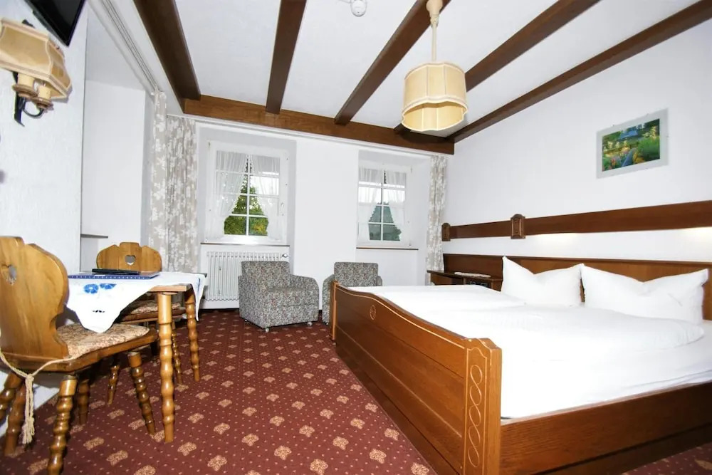 ZUR TRAUBE Schwarzwaldhotel & Restaurant am Titisee
