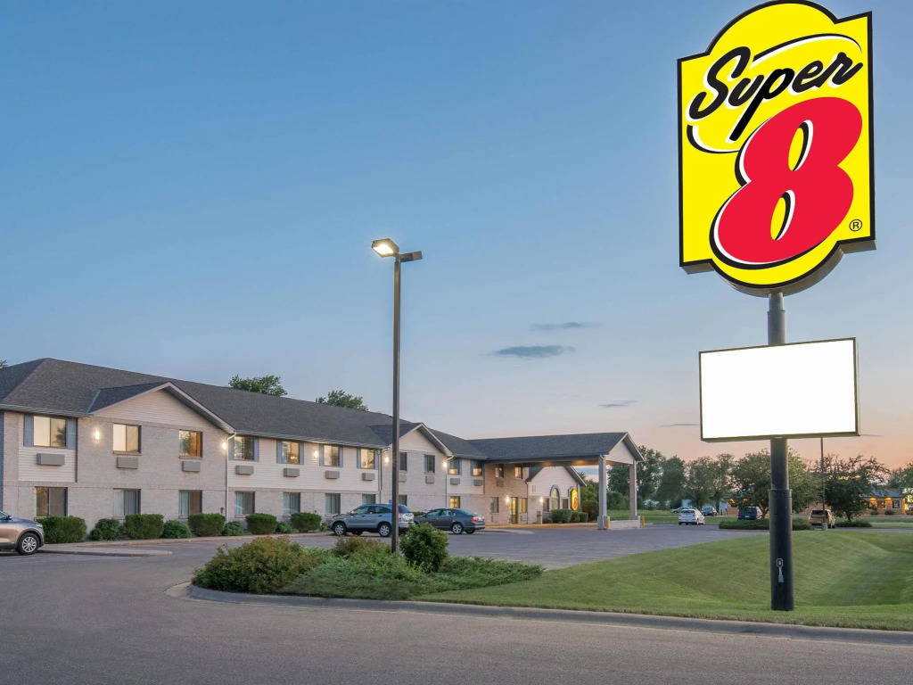 Wrangler Hotel Morris