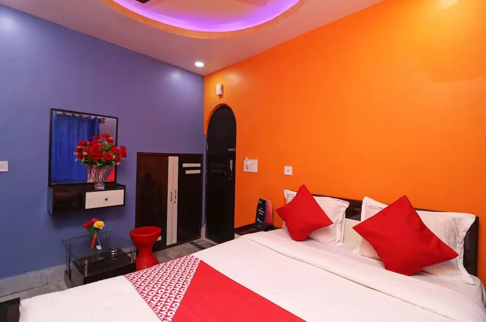 Oyo 23364 Kolkata Hcn Guest House