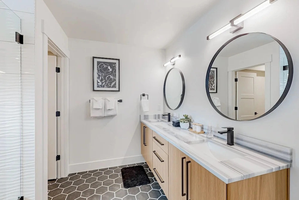 Gem House in Coeur d Alene