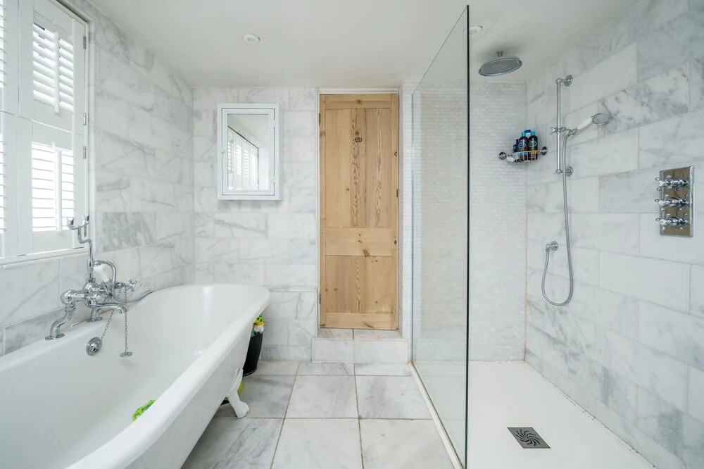Altido Homely 4-Bed House W/ Terrace In Wandsworth