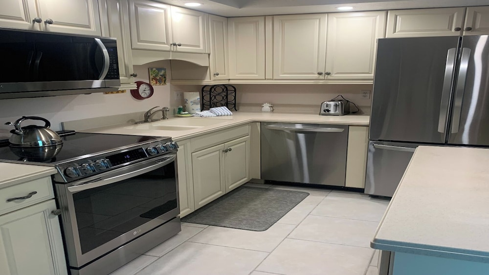 Anchorage Resort 2nd Floor 2 Bedroom Condo Facing Intracoastal Waters 0884