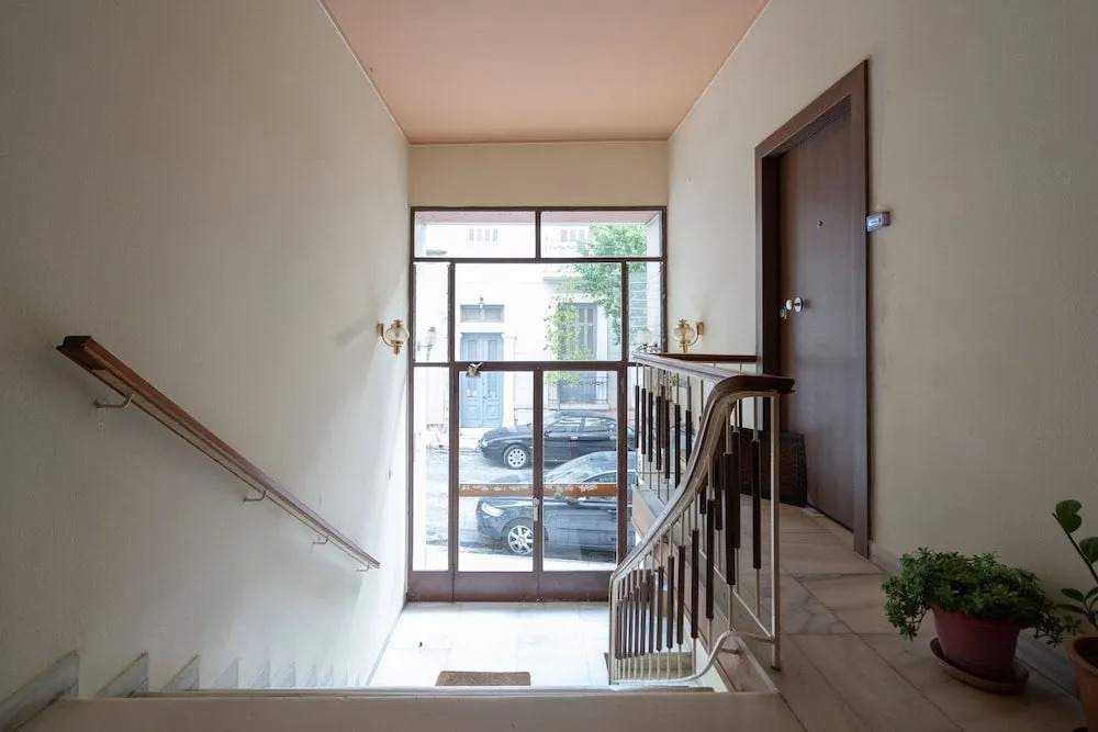 Koukaki Groove apt
