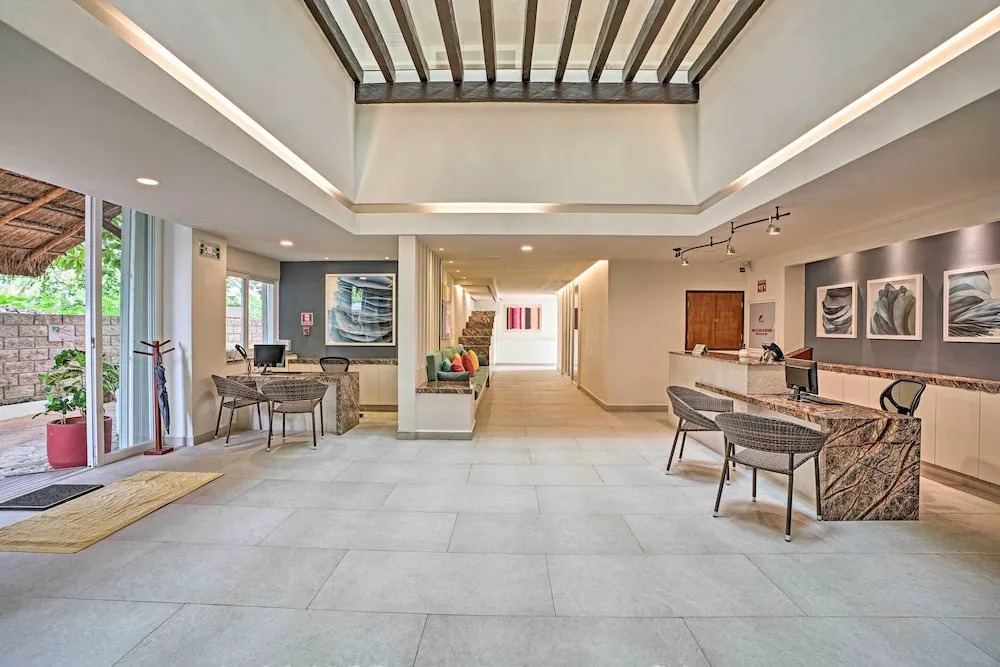 Ocean-View Oasis on Playa Norte: Resort Amenities