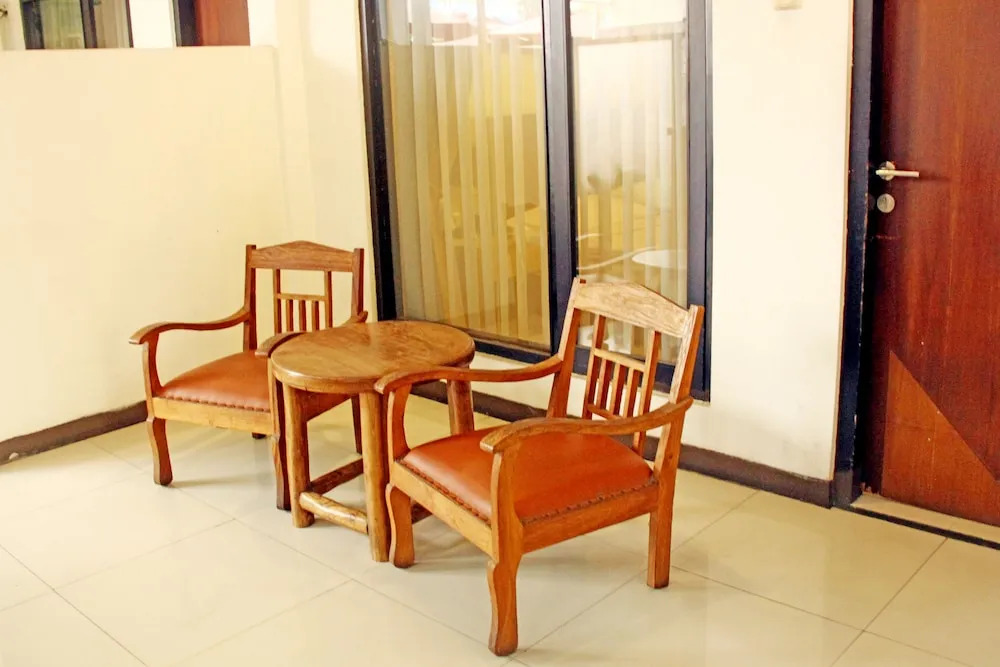 ZEN Rooms Riau Martadinata