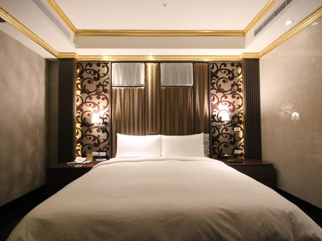 Gold Sand Hotel