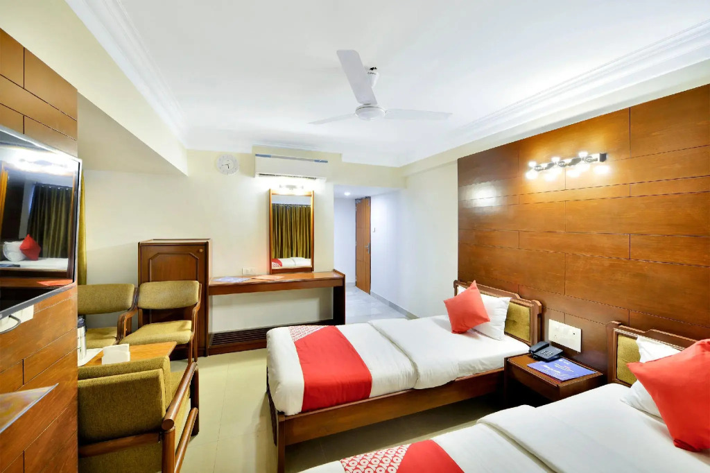 OYO 10197 Hotel Apex