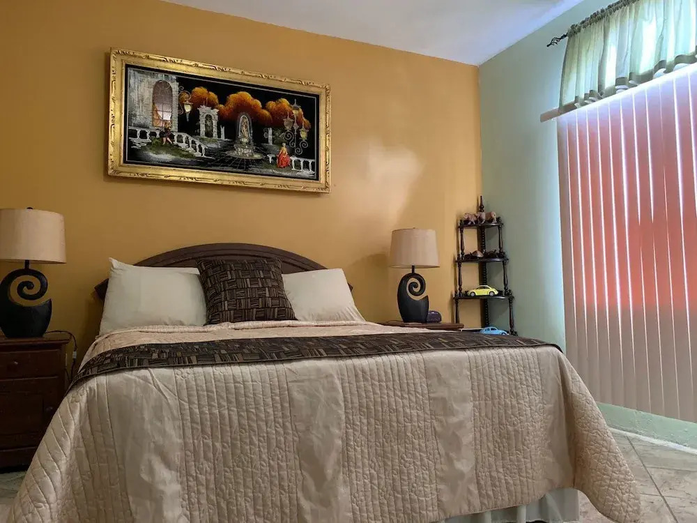 Carolyns View Guesthouse