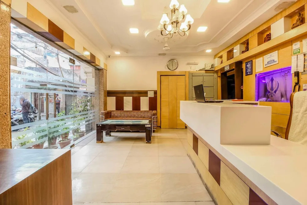 Glow inn hostel