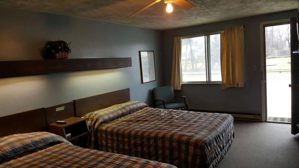 Town Inn Motel