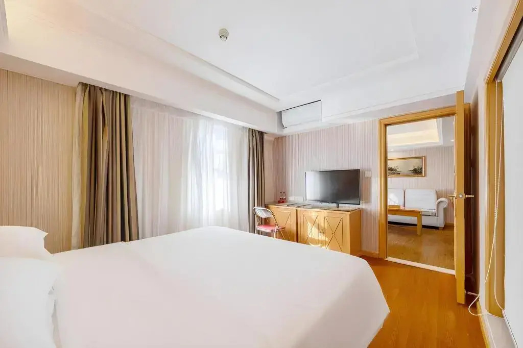 Vienna Hotel Xixiang Gushu