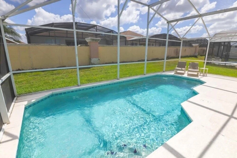 Marlin's Manor With South Facing Pool! All Day Sun 4 Bedroom Home by Redawning