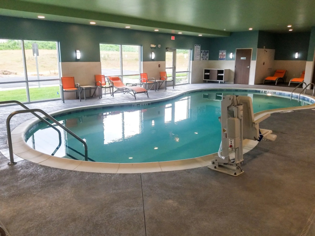 Holiday Inn Express & Suites - Charlotte NE - University Area by IHG