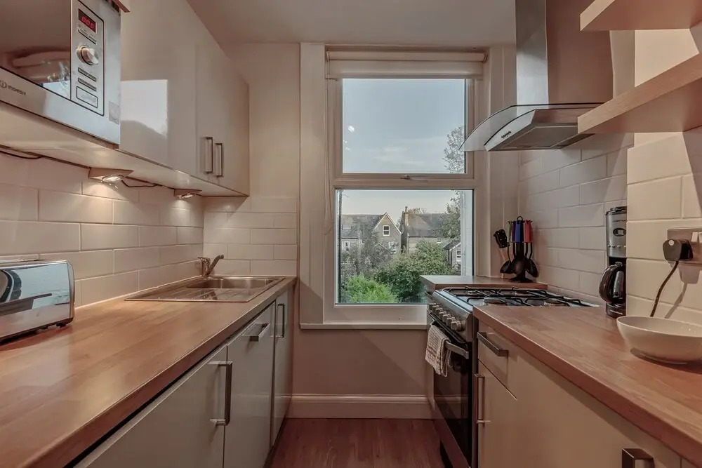 Homely 1-bed Apartment in Vibrant Zone 3 London
