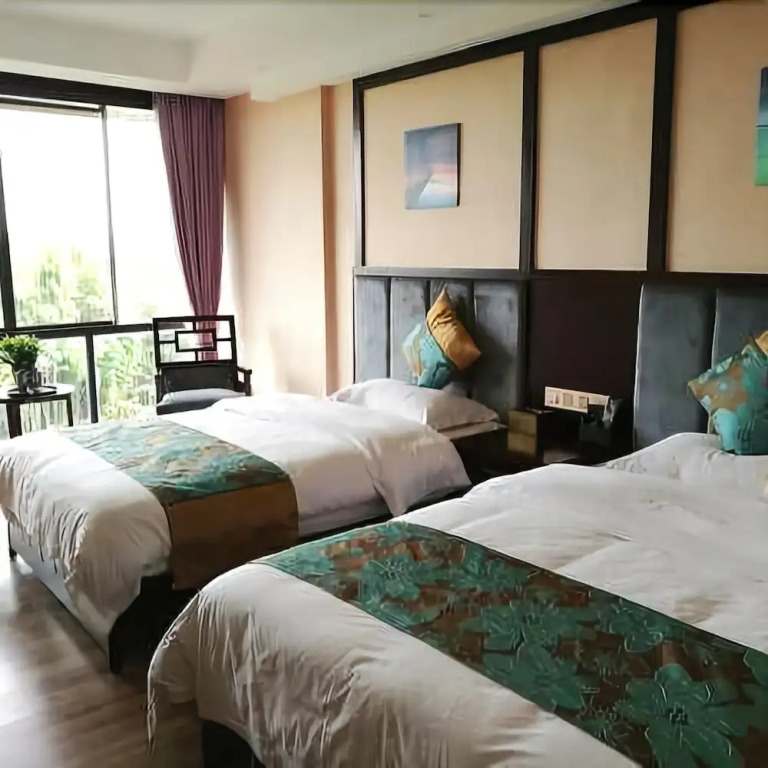 Sinan Zhuyuan Hotel