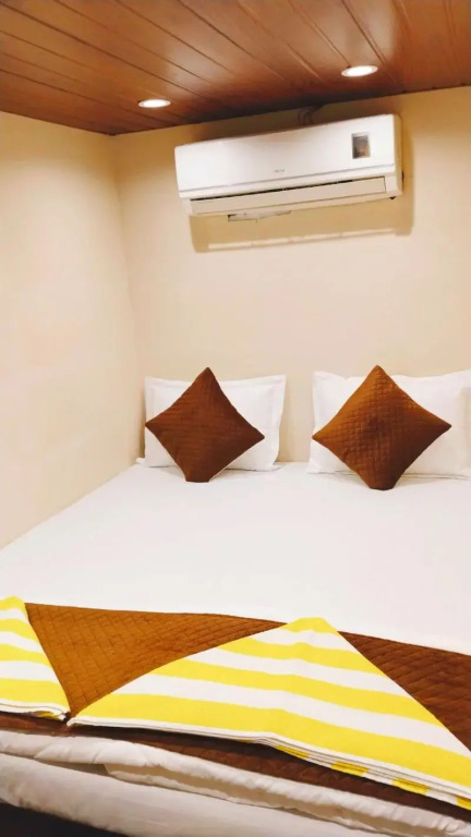 Nadim Tiger Residency