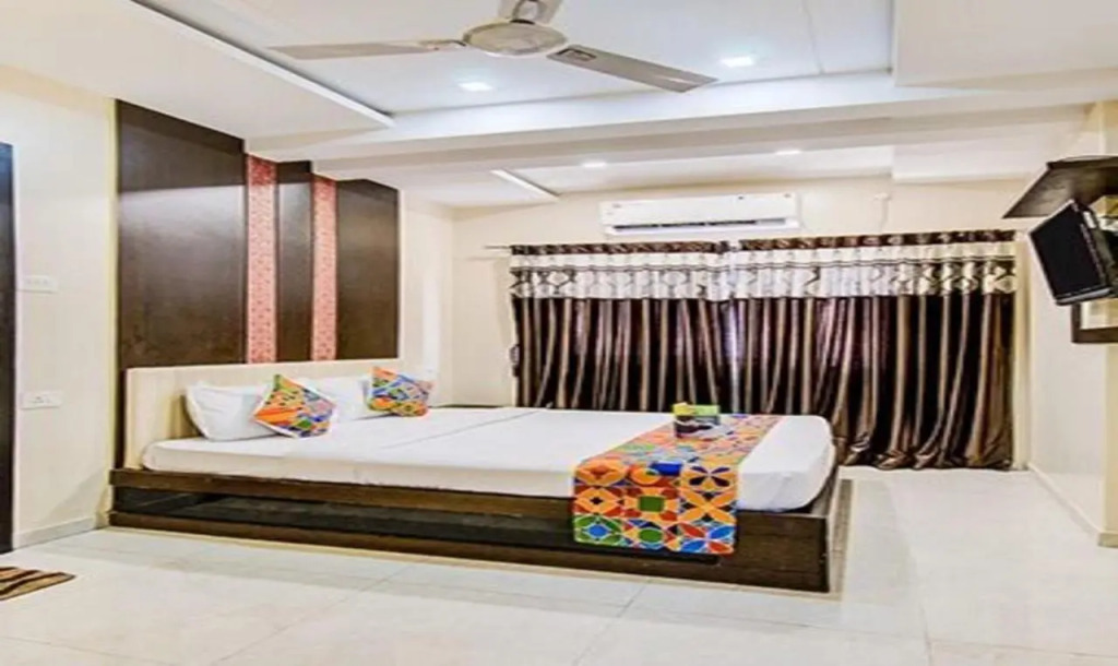 FabHotel Krishna Regency