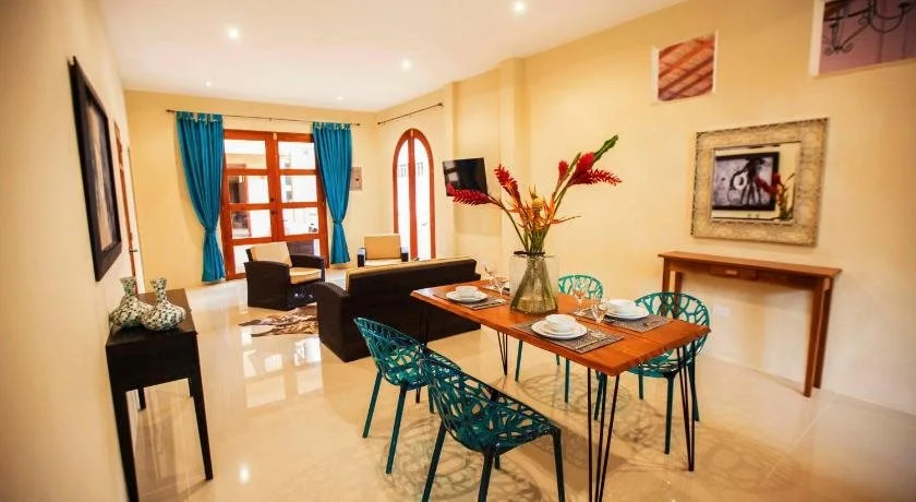 Hotel Plaza Marbella Granada