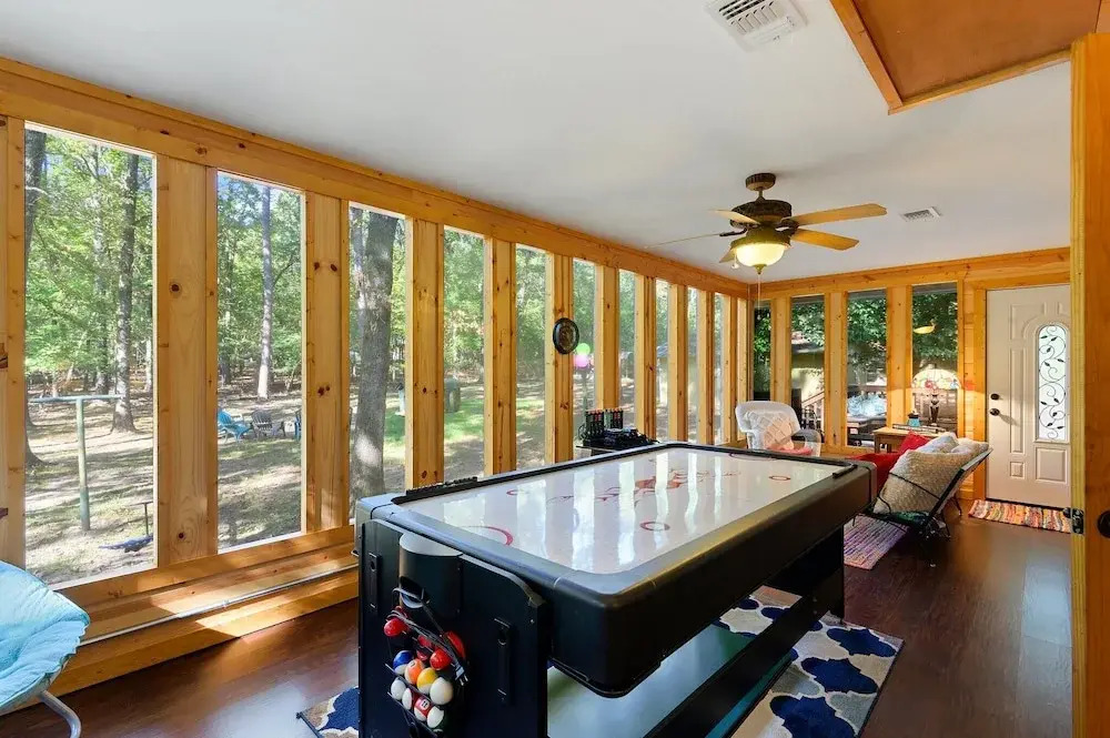 Family Friendly Cottage - Game Room+firepit+smores