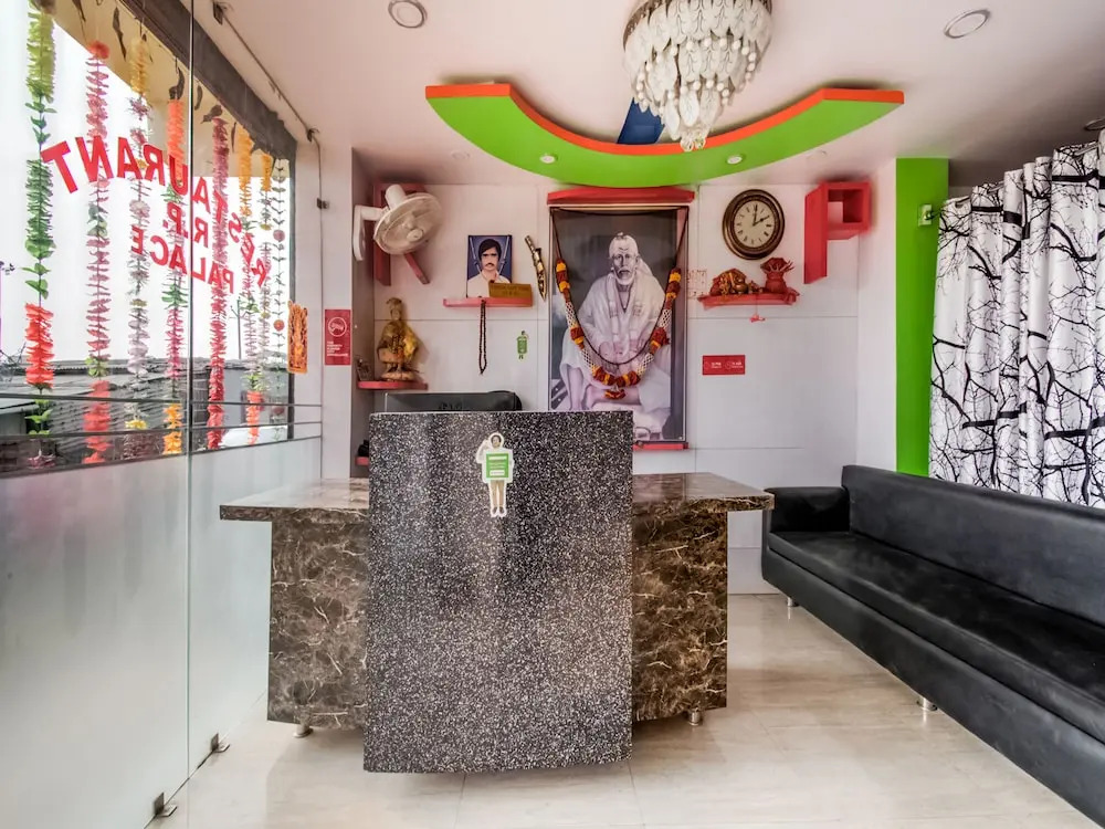Rp Palace By OYO Rooms