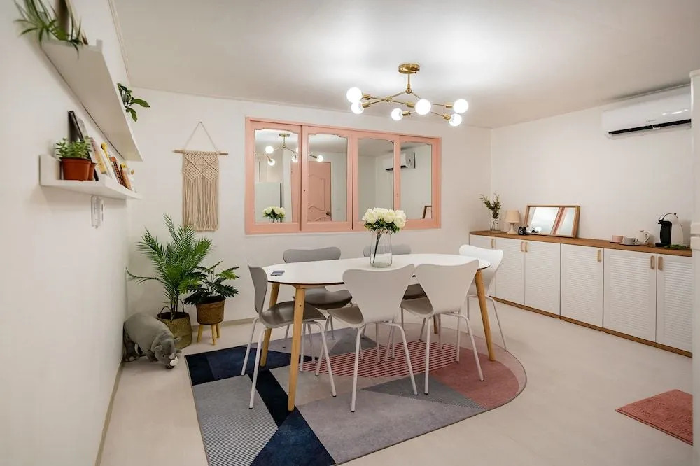 Dabin Stay - Hostel