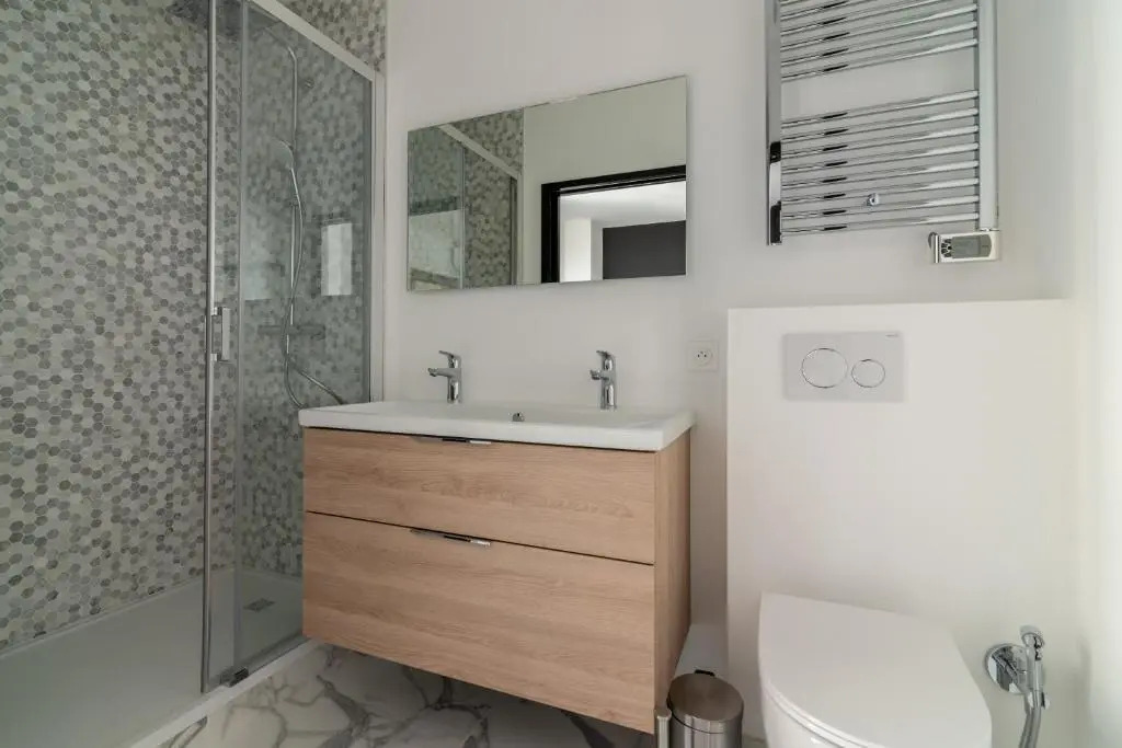 Scandinavian Urban 3 - 2BR apartment in Cannes center - close to the beach and Palais