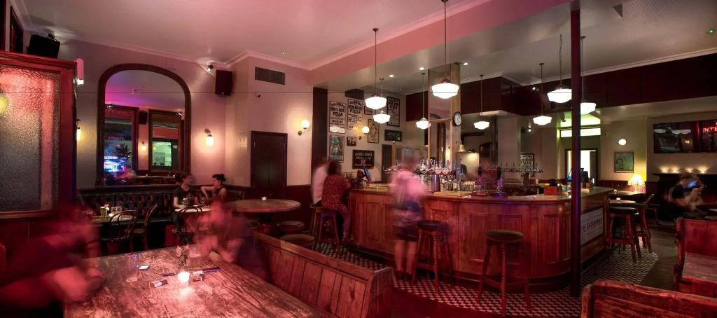 Camden Enterprise Hotel