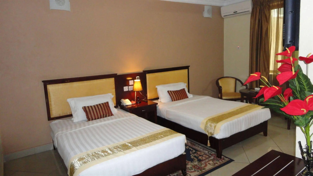 Bridgeview Hotel and Conference Centre