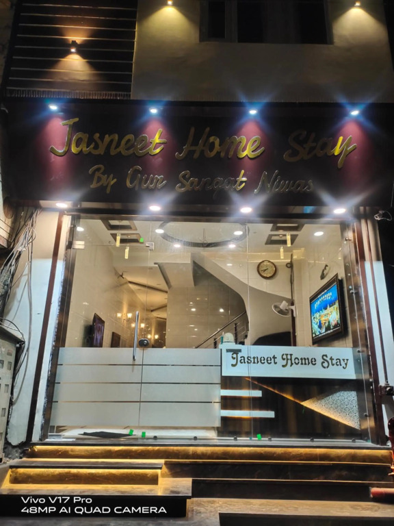 Jasneet Homestay