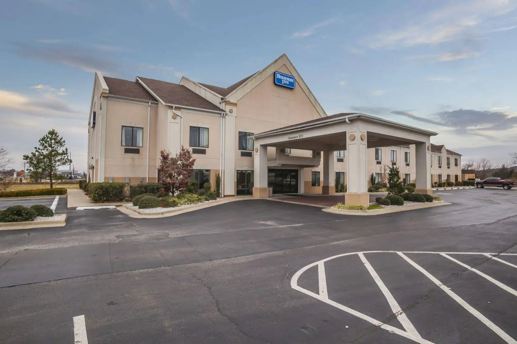 Tahlequah Inn