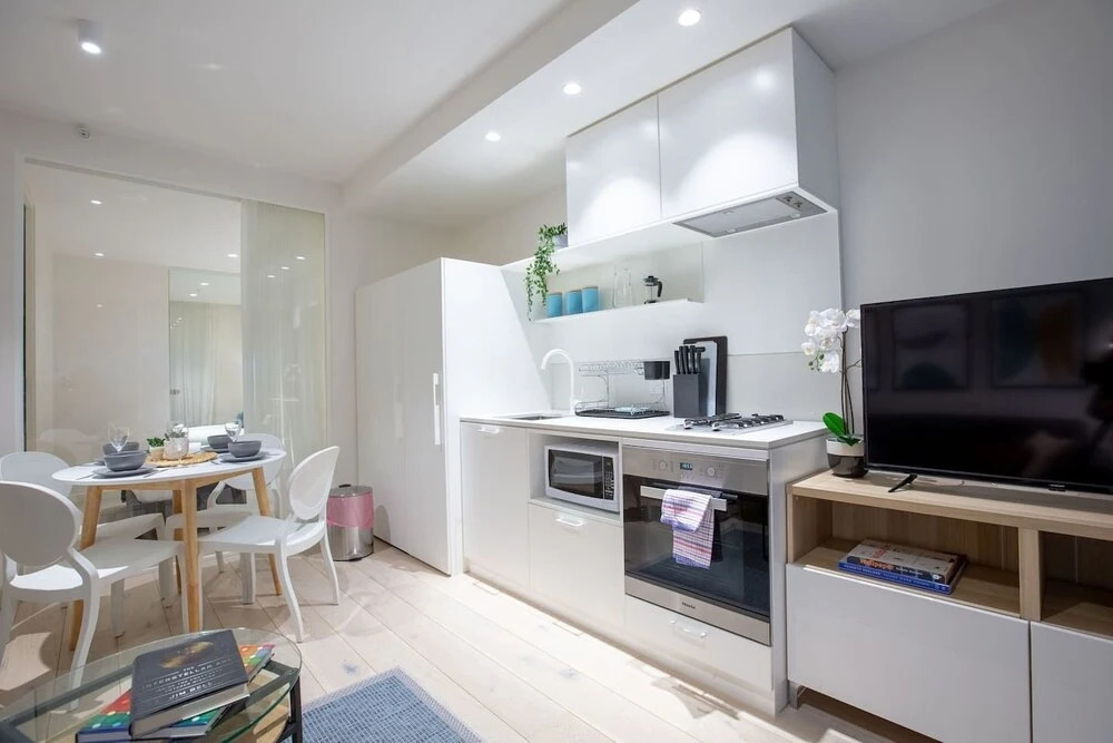 Stylish Luxurious Convenience At South Yarra Melbourne