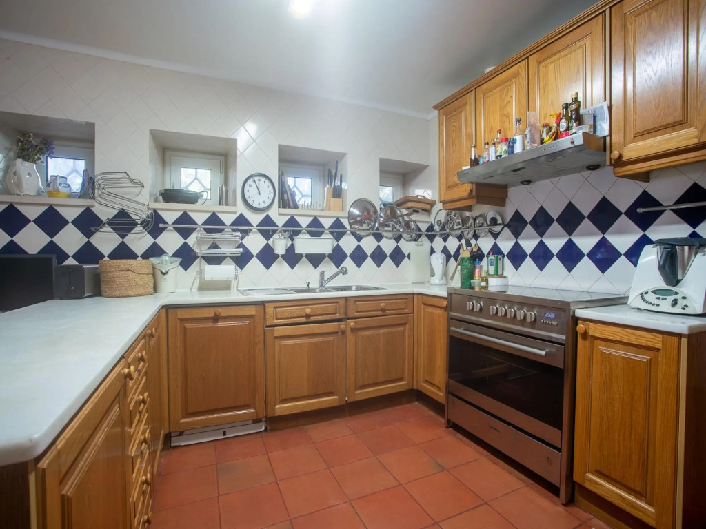 Villa Osiris (AL) in Colares