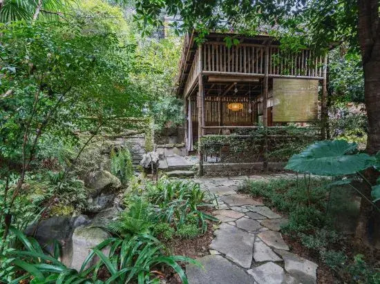 Jiankuan Mountain House Hostel
