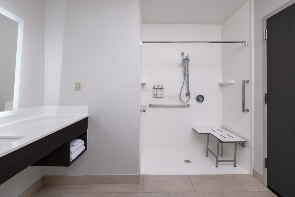 Holiday Inn Express & Suites Lakeland South by IHG