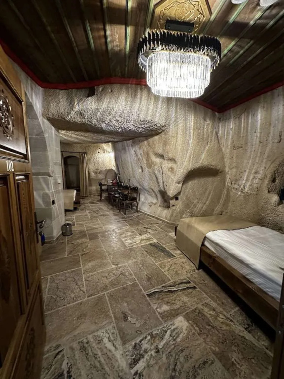 Noahs Ark Cave Hotel