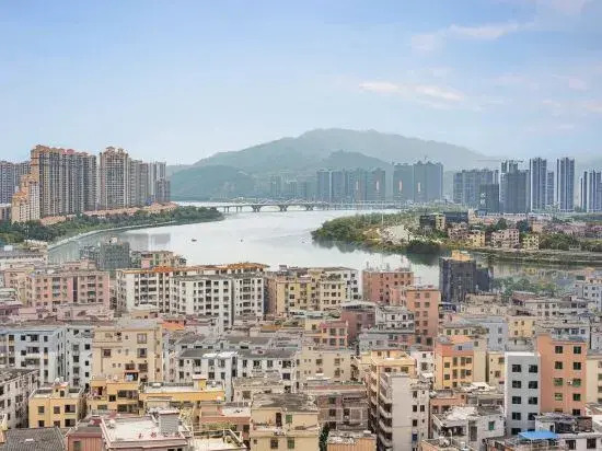 Aijia Apartment (Wuyue Plaza)