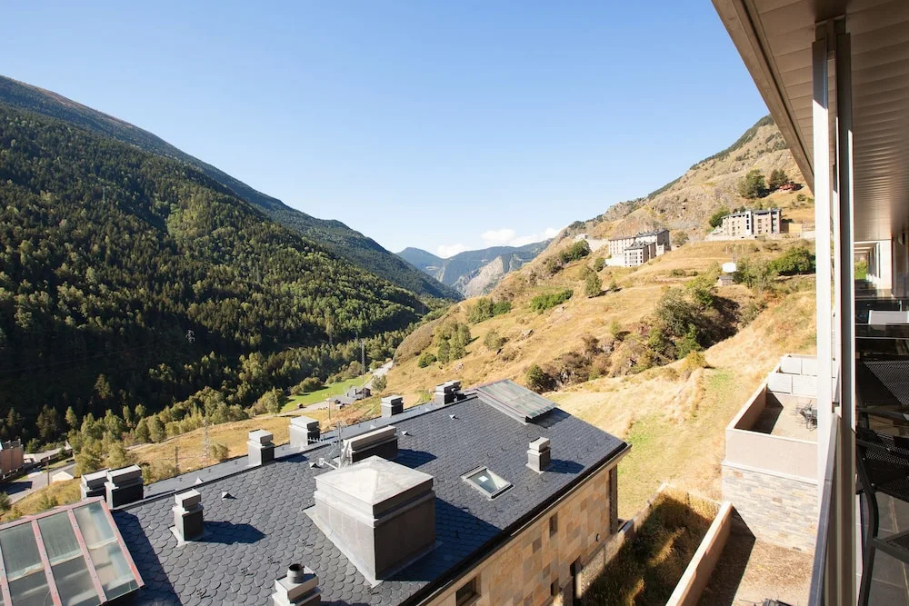 Ransol Mountain Suites