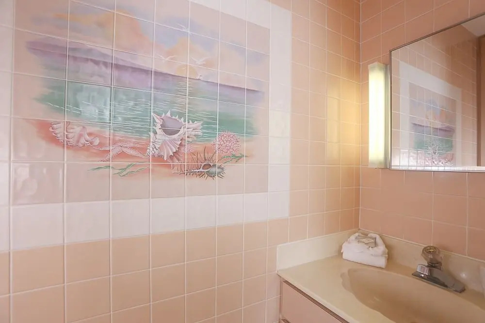 Aloha Kai - Unit 30 1 Bedroom 1.5 Bathroom Apts
