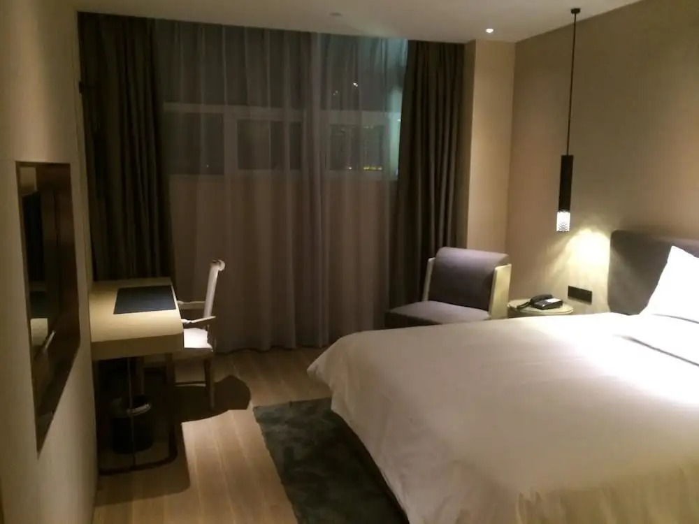 Yitel Hotel