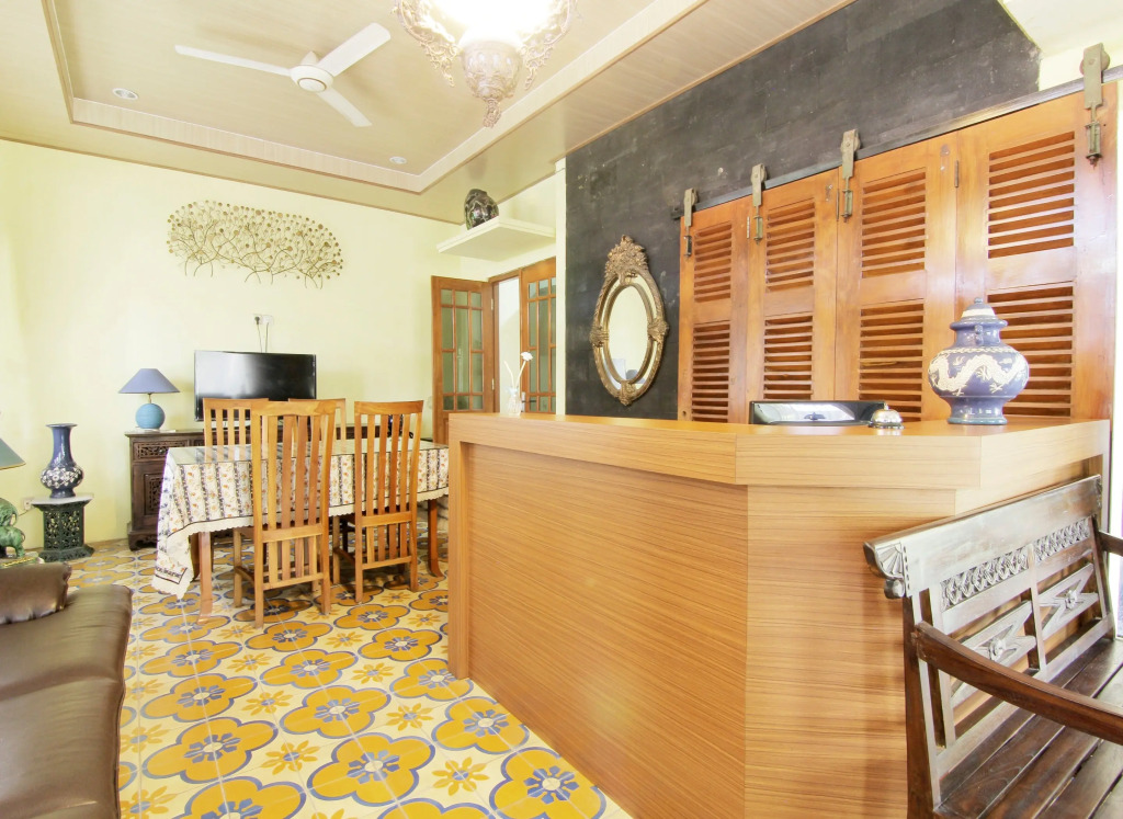 Embe Joglo Homestay
