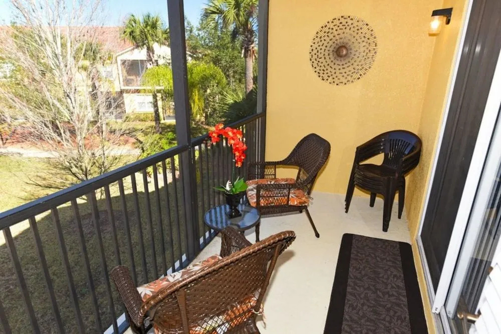 Oakwater Resort 2816