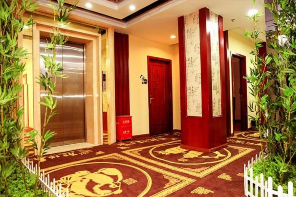 Panda Prince Hotel (Chengdu Xinhua Park)